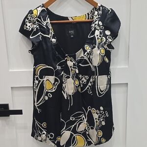 Women's Black and Yellow Patterned Top